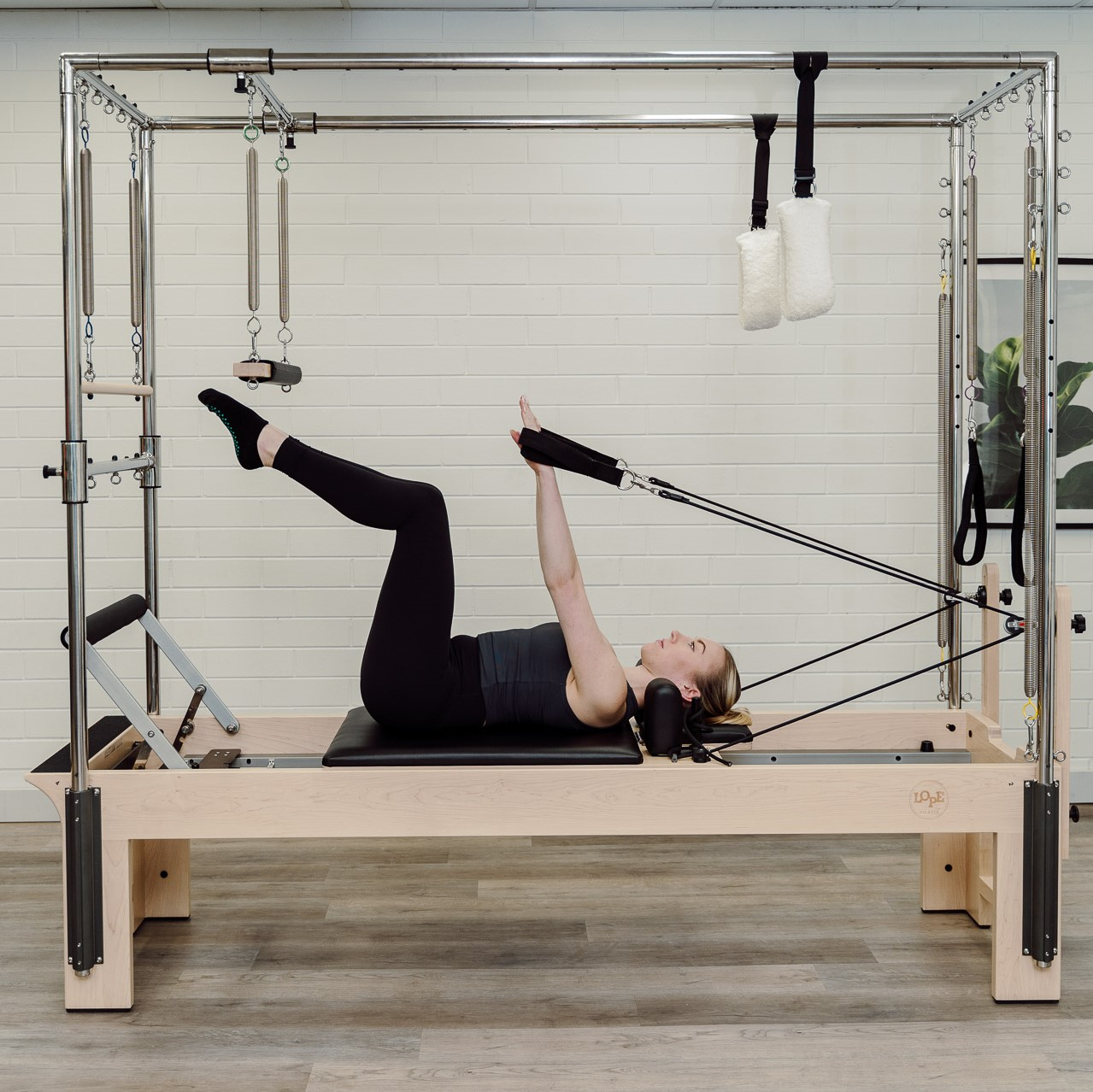 Reformer Pilates machine and equipment
