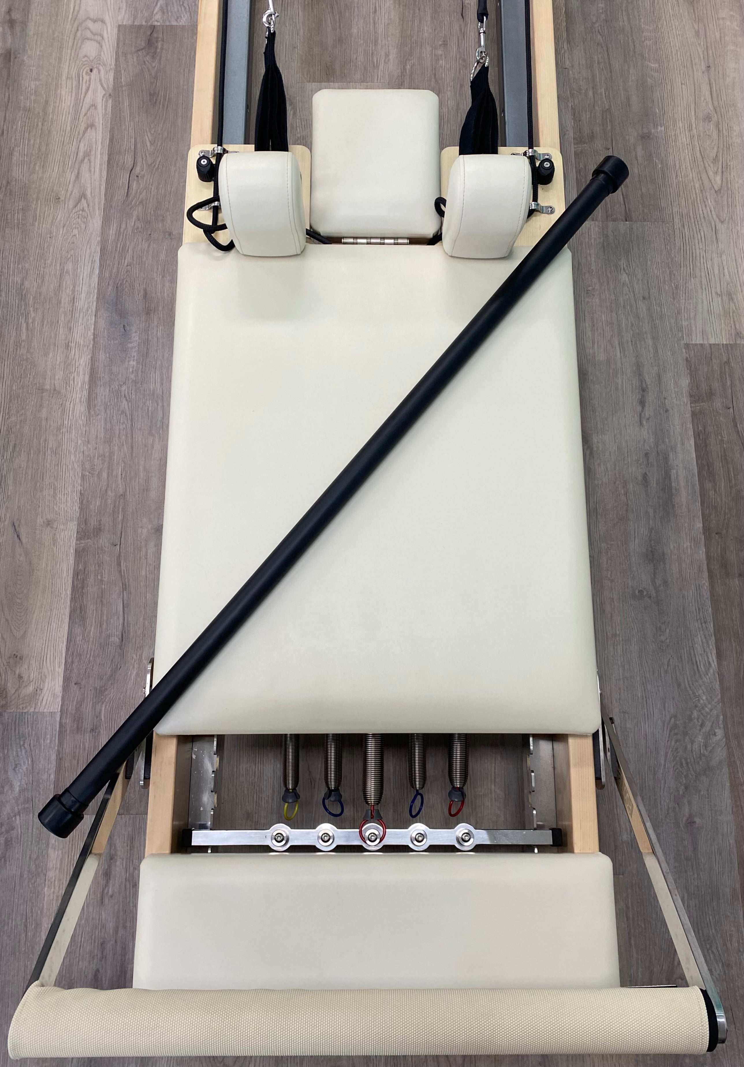 Weighted Bar 6kg Black