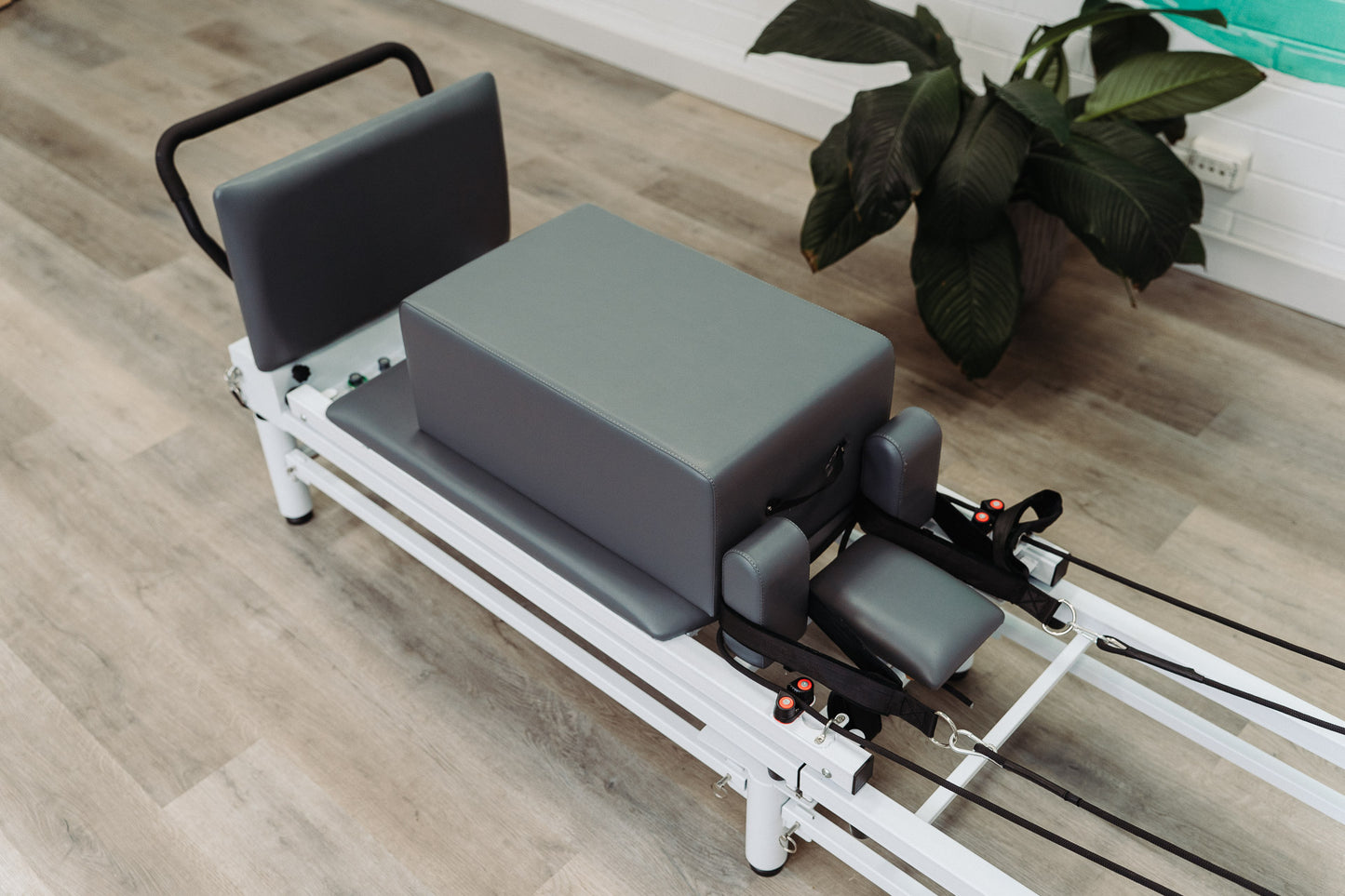 Home Reformer Stand - White